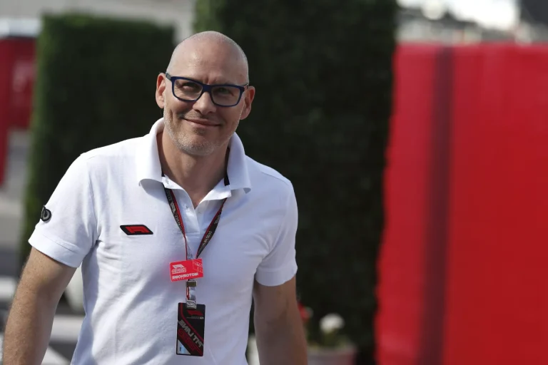 Jacques Villeneuve - Photo de couverture de l'article Fortune Jacques Villeneuve