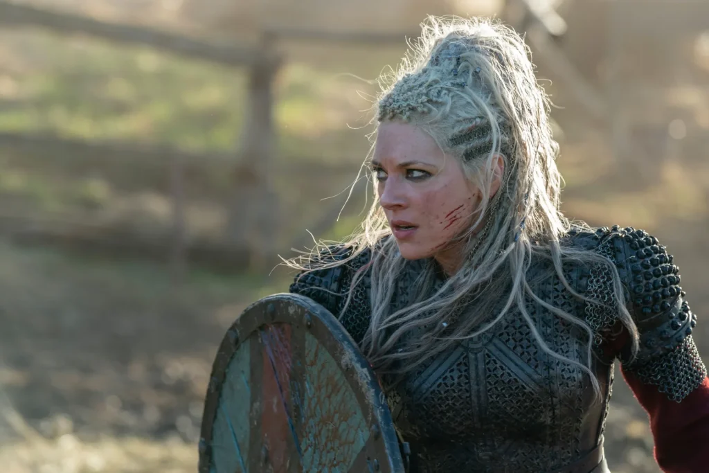 Katheryn Winnick dans Vikings - Photo d'illustration de l'article Fortune Katheryn Winnick