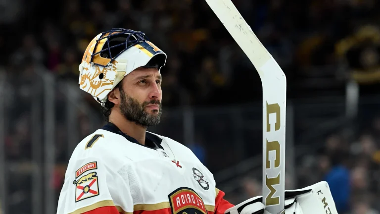 Roberto Luongo - Illustration photo of Fortune article Roberto Luongo