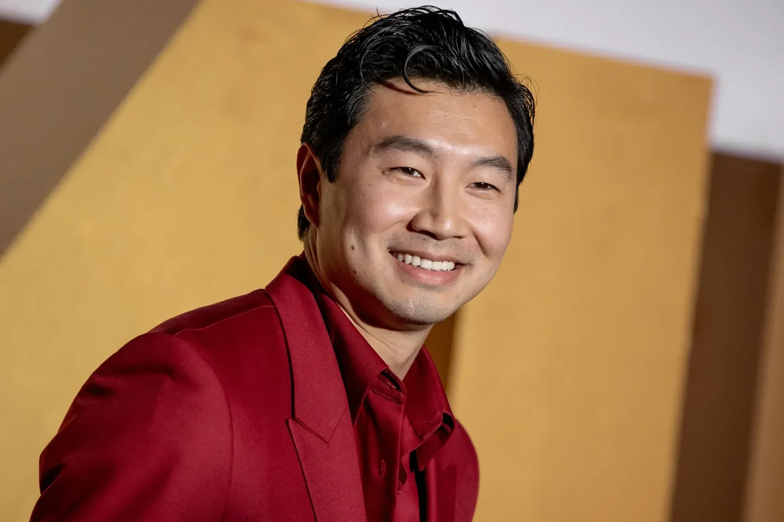 Simu Liu - Illustratie bij het artikel Fortune Simu Liu