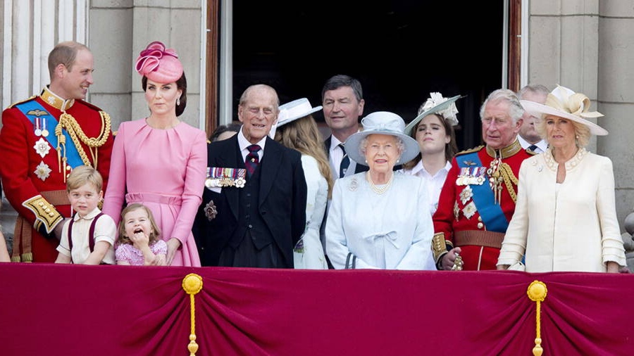 Les Monarques Les Plus Riches D’Europe