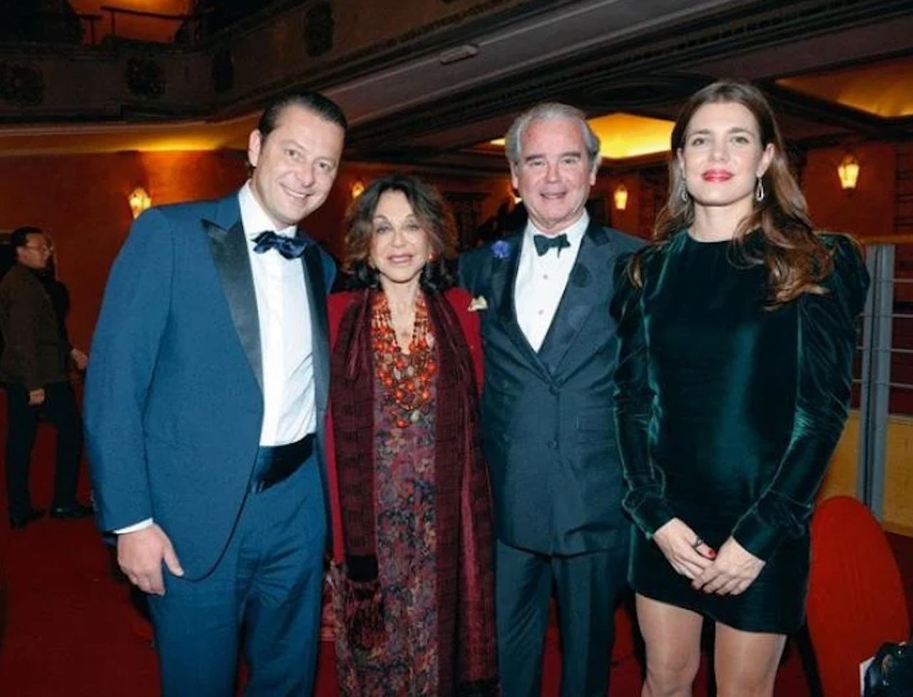 Gérald Hibert en photo avec sa fortune de plusieurs millions d'euros