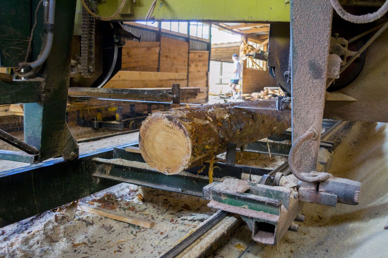 Transformation of the lemahieu family's neighborhood