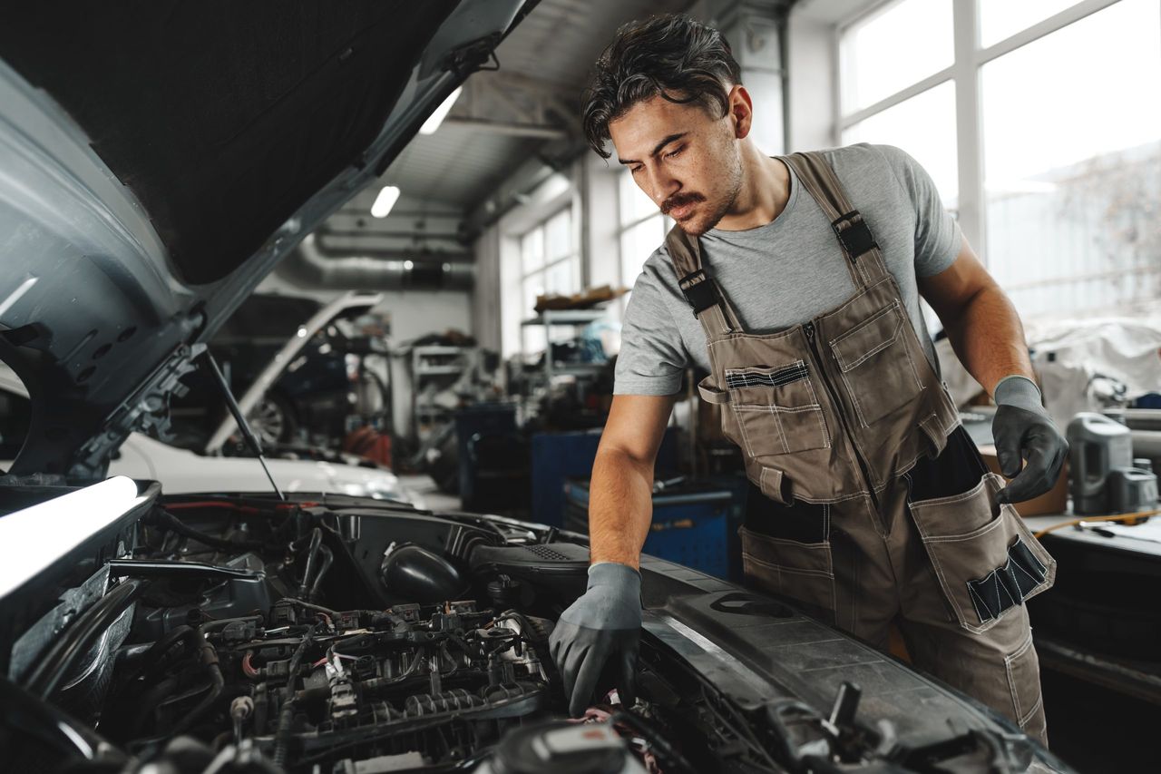 Repairs to the Beerens family's imported caravan 