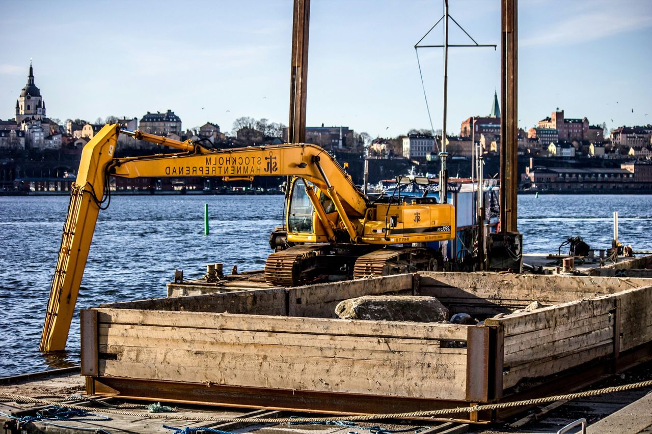 Machine de chantier de la Famille Luyckx en action