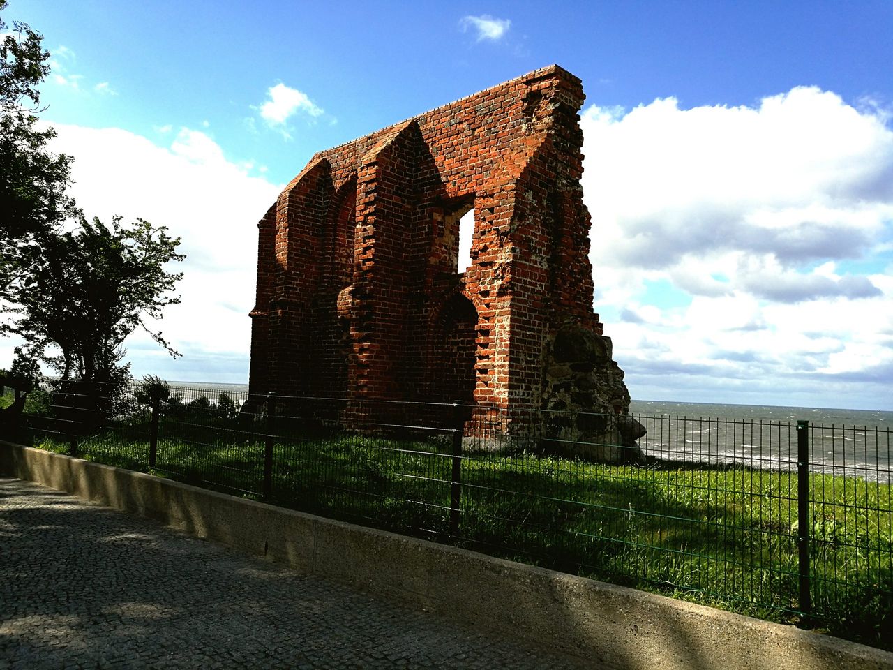 Historical view of Rewal chanitier by the Van Biervliet family