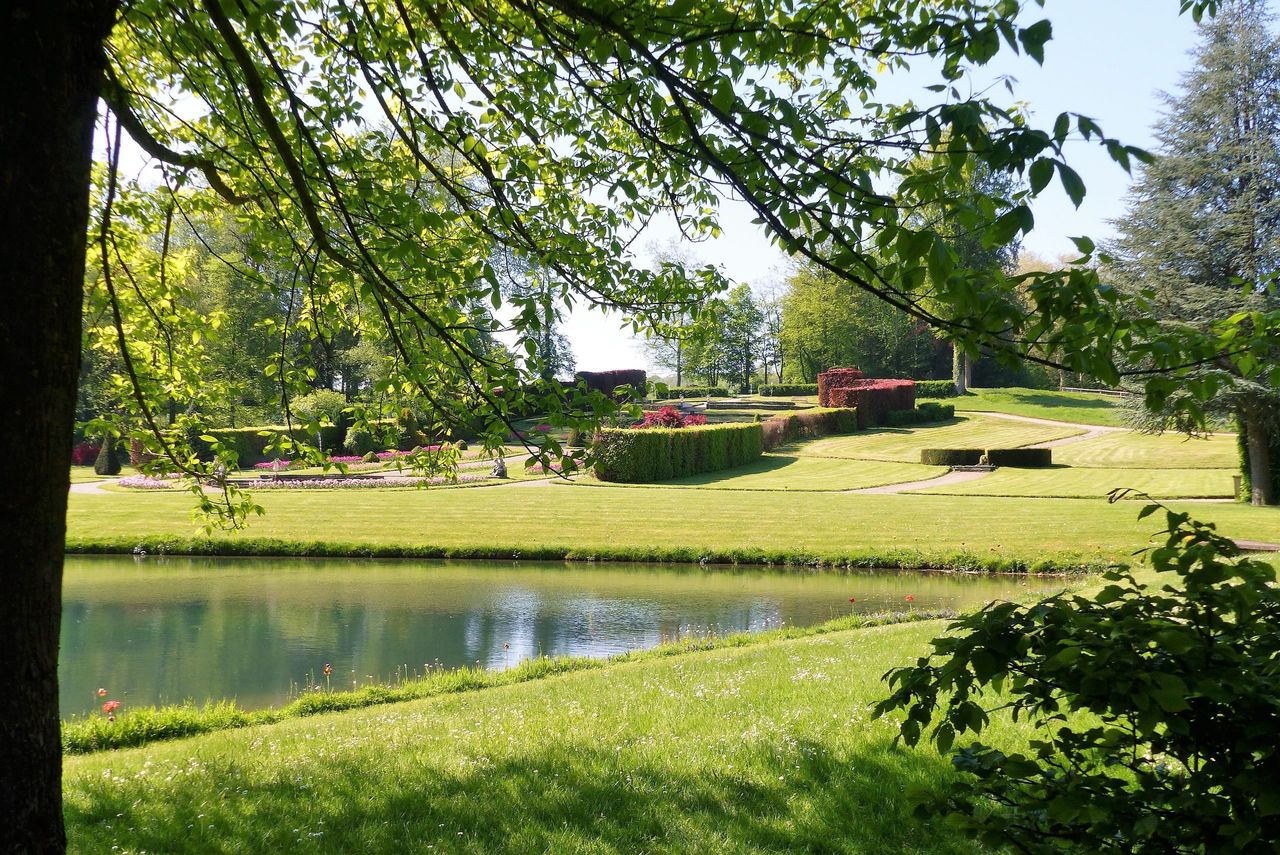 Jardin d'eau d'annevoie bought by Ernest Loumaye 