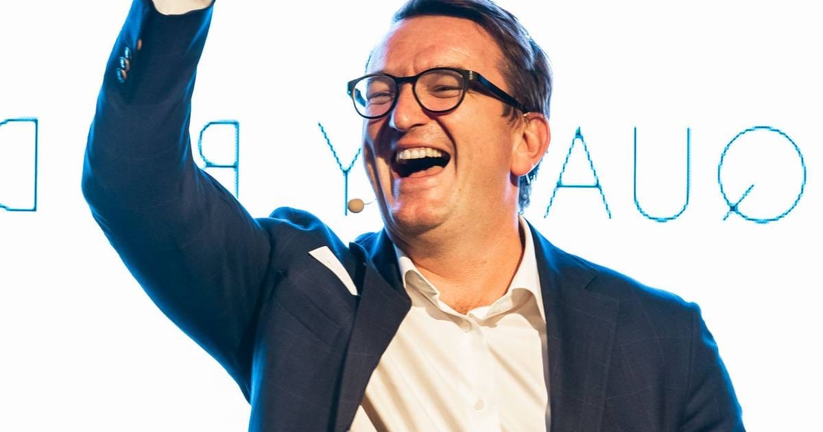 photo of Bart Van Acker winning a prize