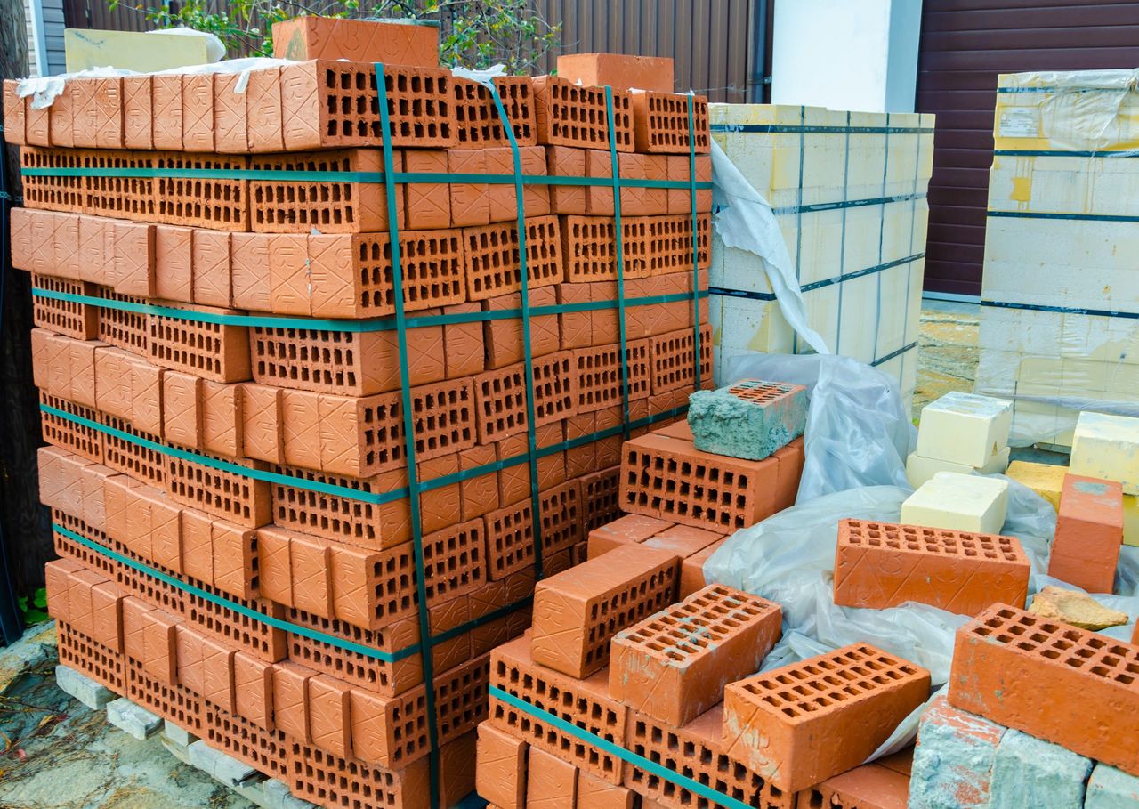 bricks sold by the De Bruyn family 