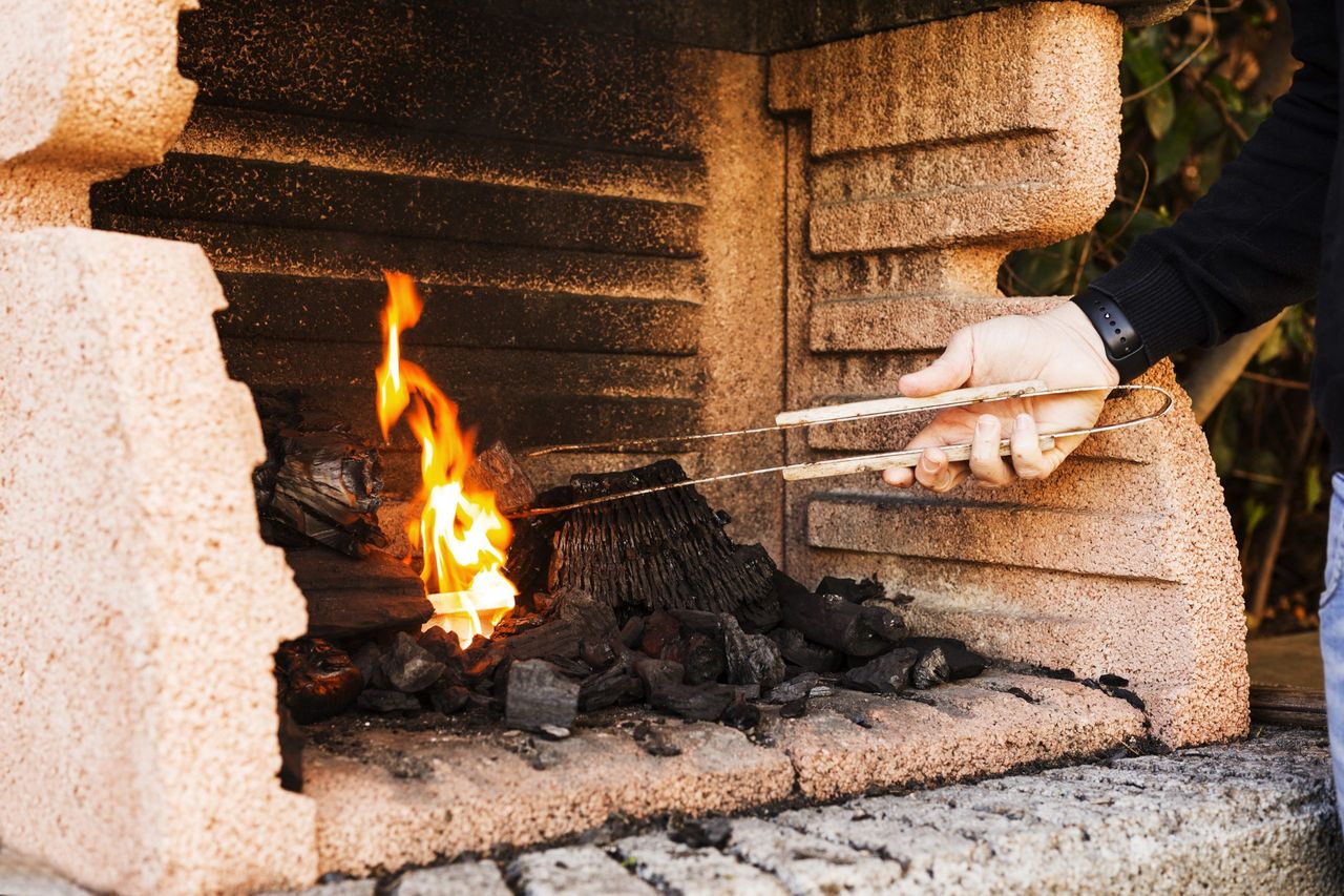 charcoal sold by Serge Goblet