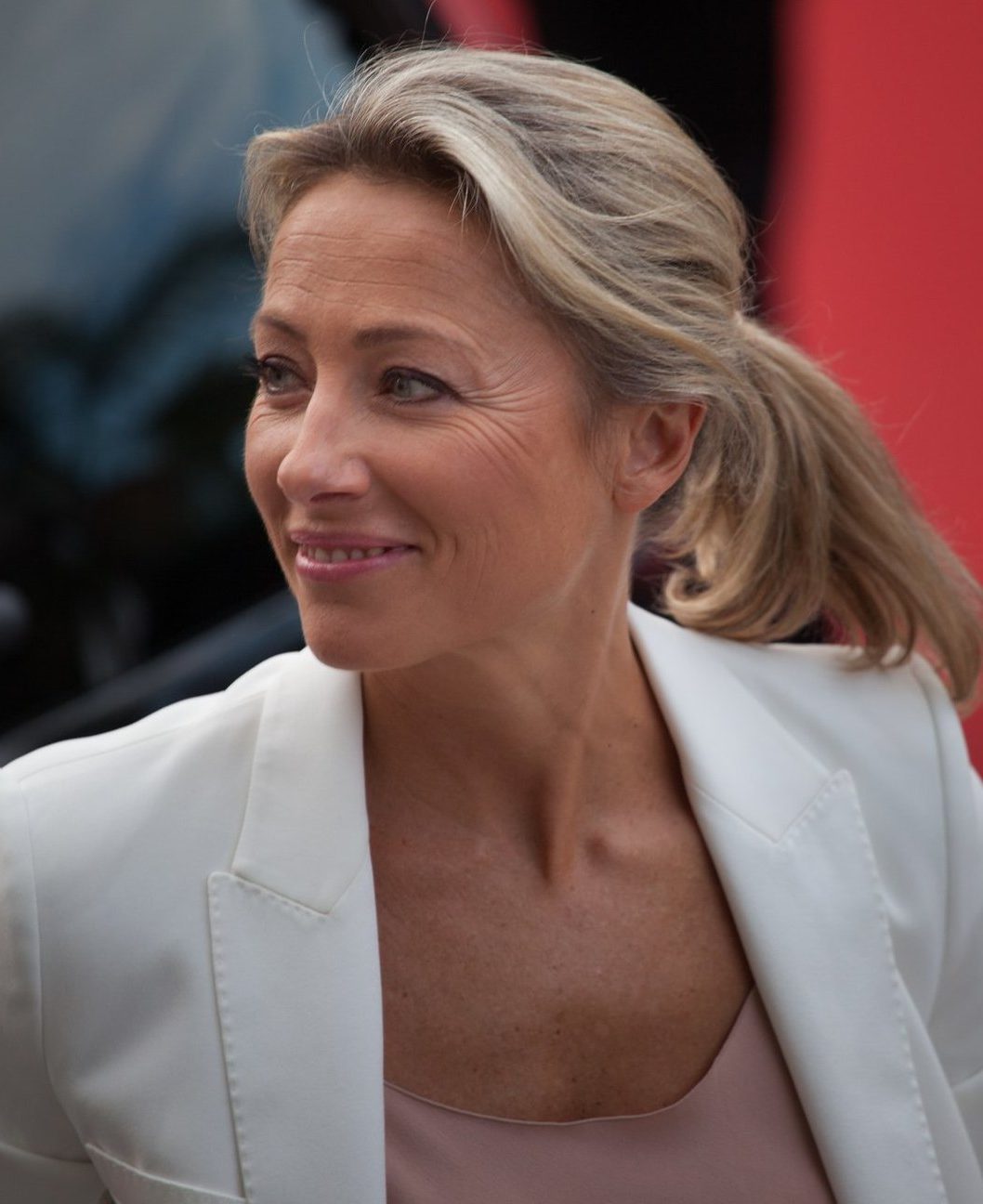 Foto von Anne-Sophie Lapix in Cannes 2018. Milliardärin?