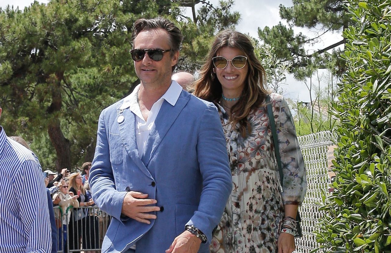 David Hallyday's vrouw Alexandra pastoor miljardair