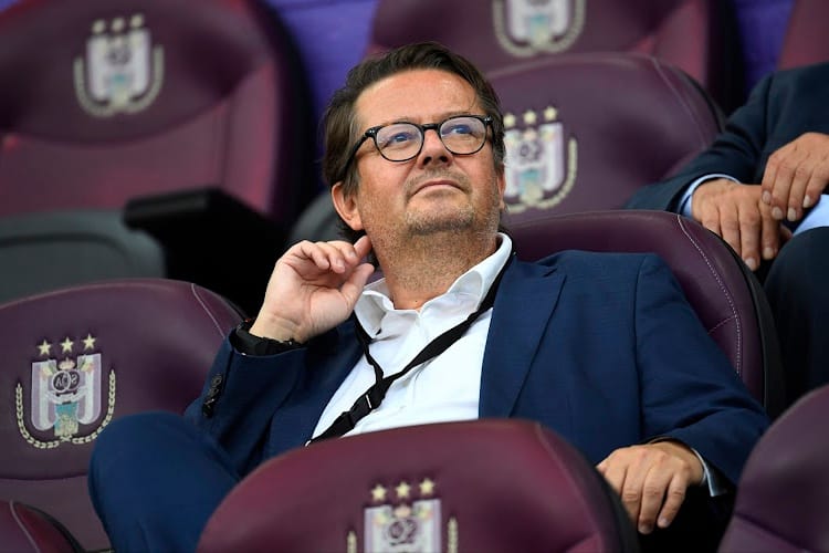 Marc Coucke  au match de foot à anderlecht achetr pour plus de 50 MIllions d'euros