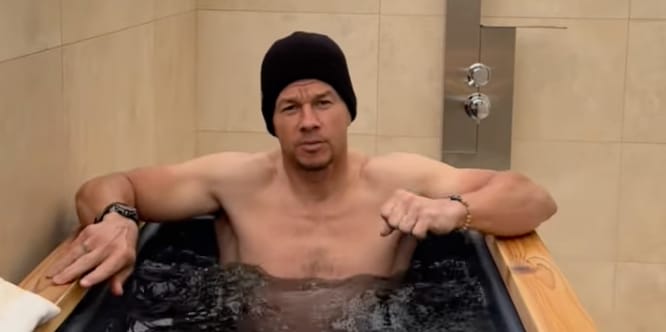  Mark Wahlberg an ice bath every morning