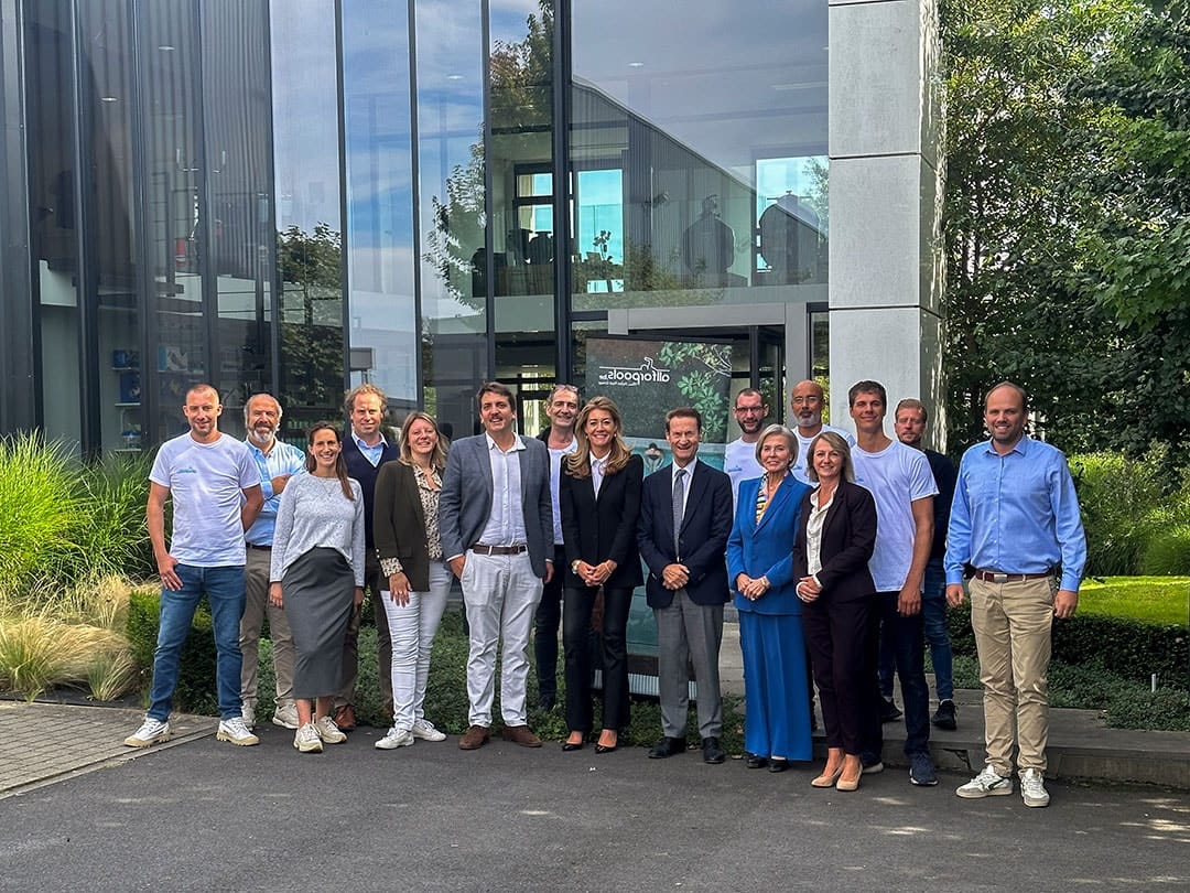 Photo of the pollet family and sophie and jacques pollet