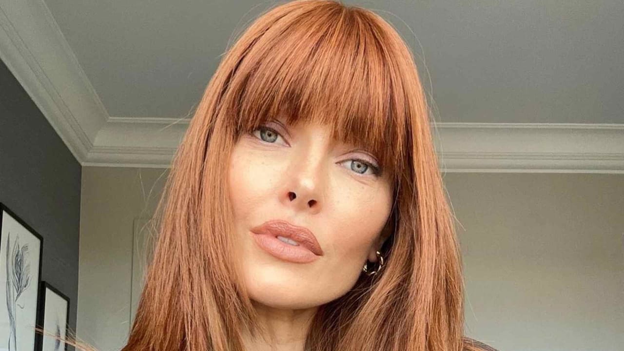 modeling photo of Caroline Receveur and her fortune