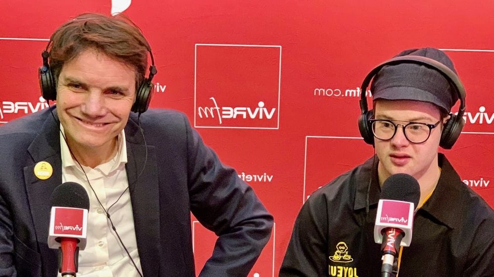 Yann Bucaille-Lanrezac on the radio explaining his net worth