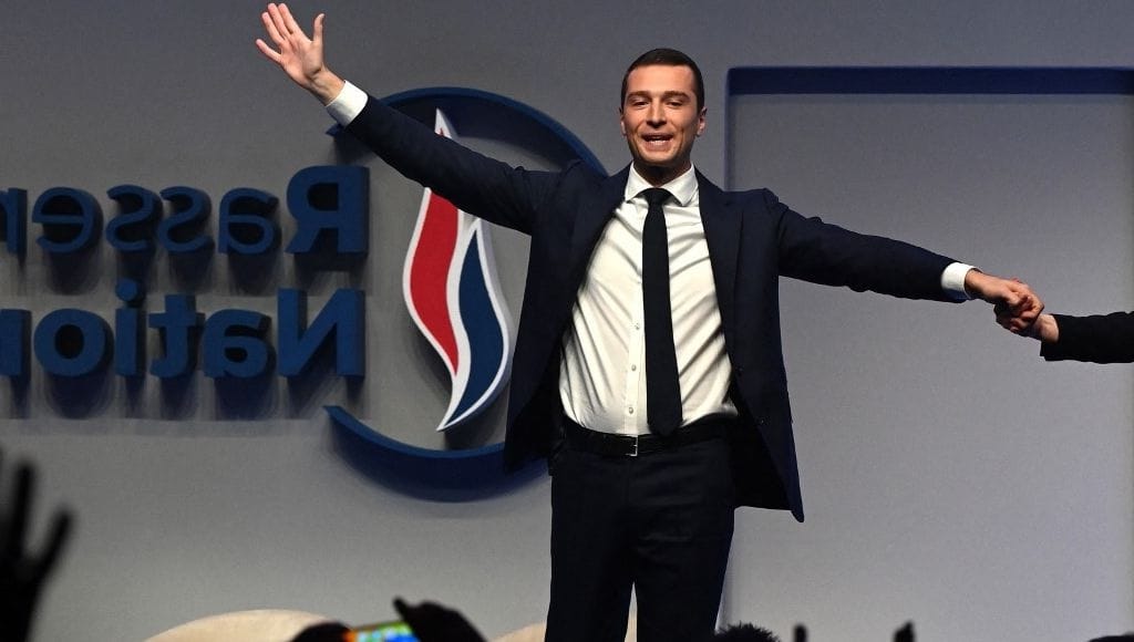 Foto von Jordan Bardella und seinem Vermögen