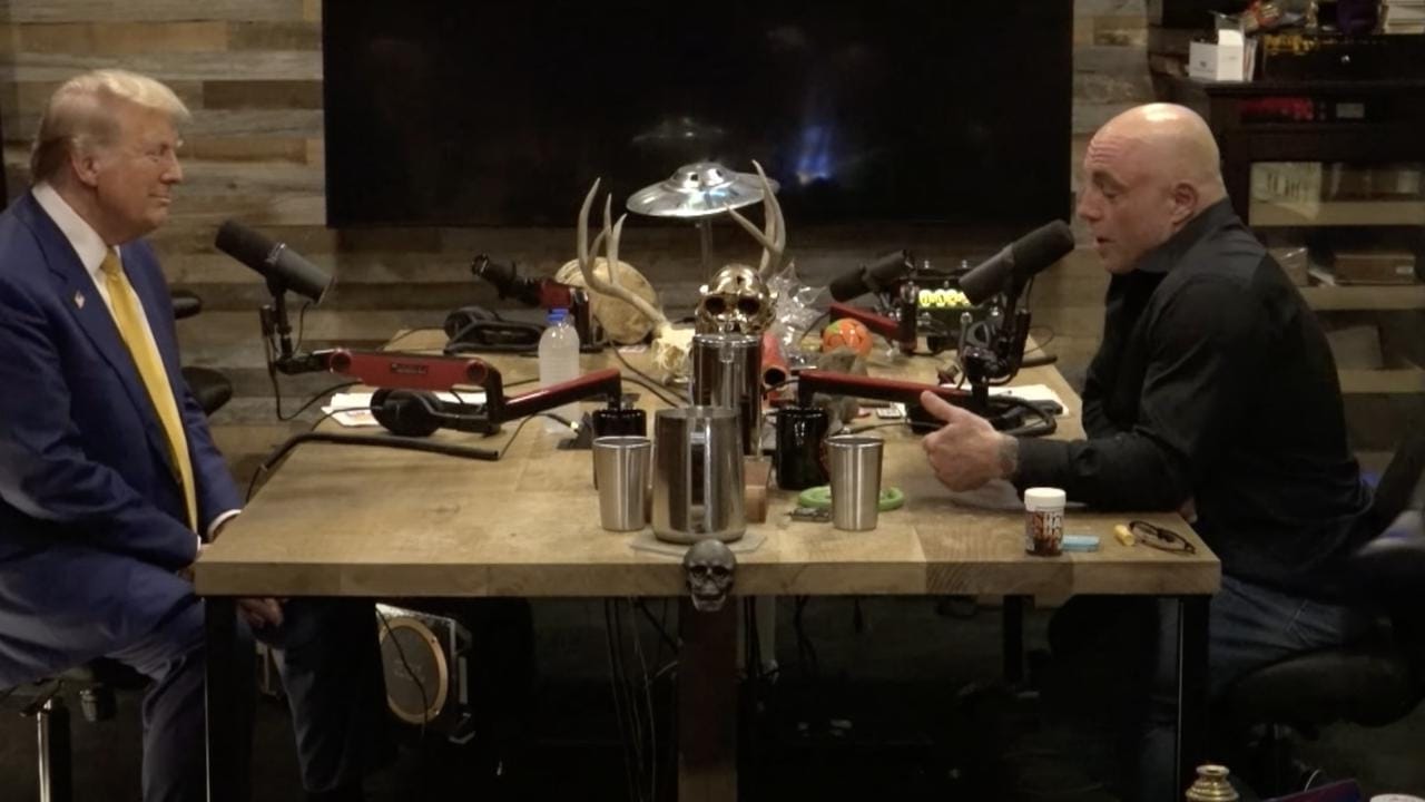 Trump and Joe Rogan en podscast 