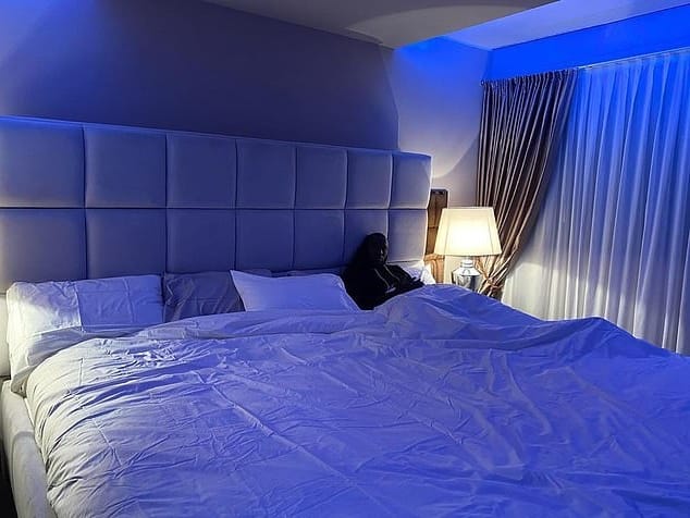 Photo of Romelu Lukaku's apartment and his bed