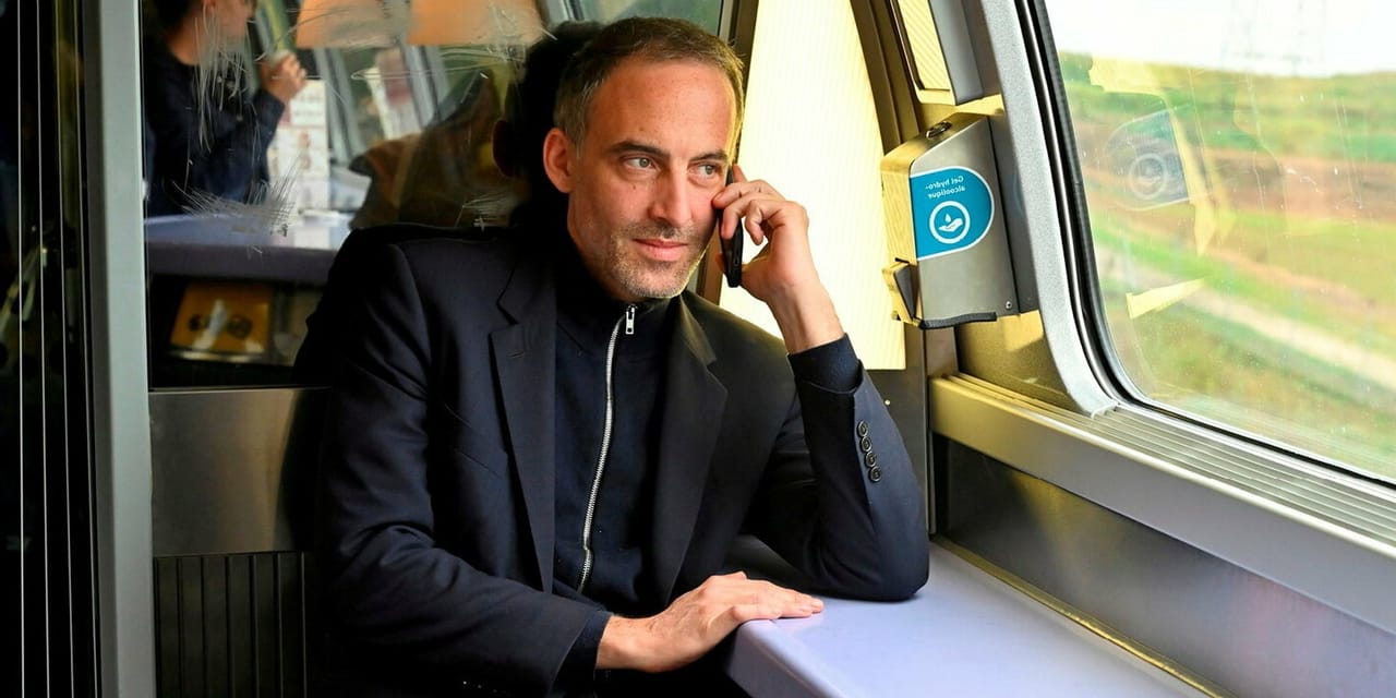 photo de Raphaël Glucksmann et de sa fortune