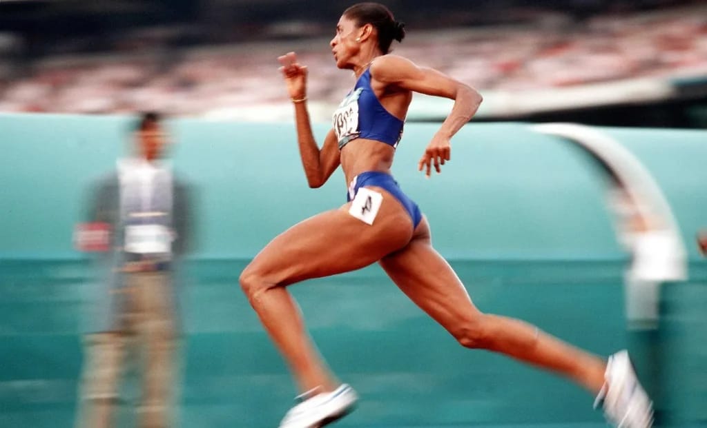 Marie-José Pérec auf der Rennbahn - Illustratives Bild zum Artikel Fortune Marie-José Pérec