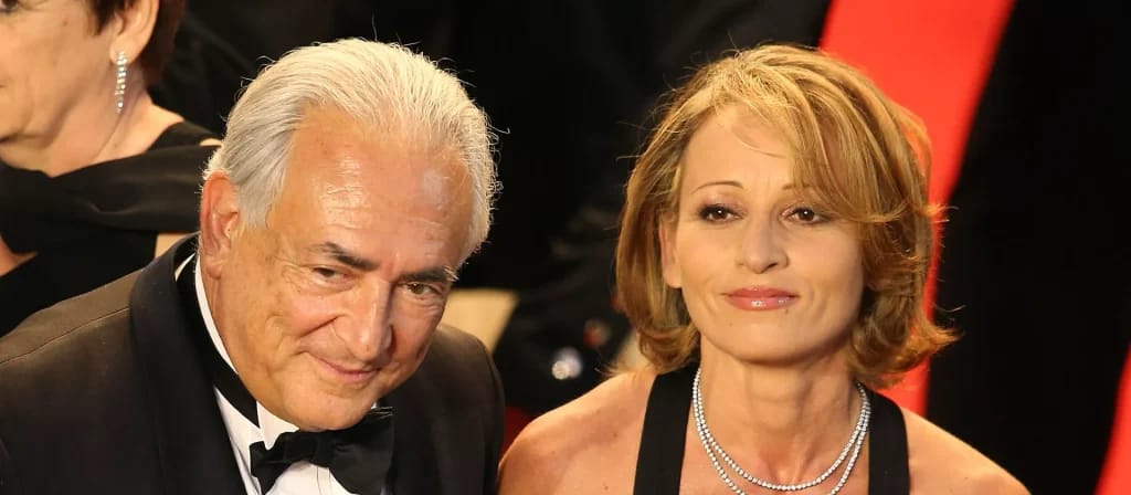 Myriam L'Aouffir et Dominique Strauss-Kahn dans un gala - image d'illustration de l'article Myriam L'Aouffir Fortune