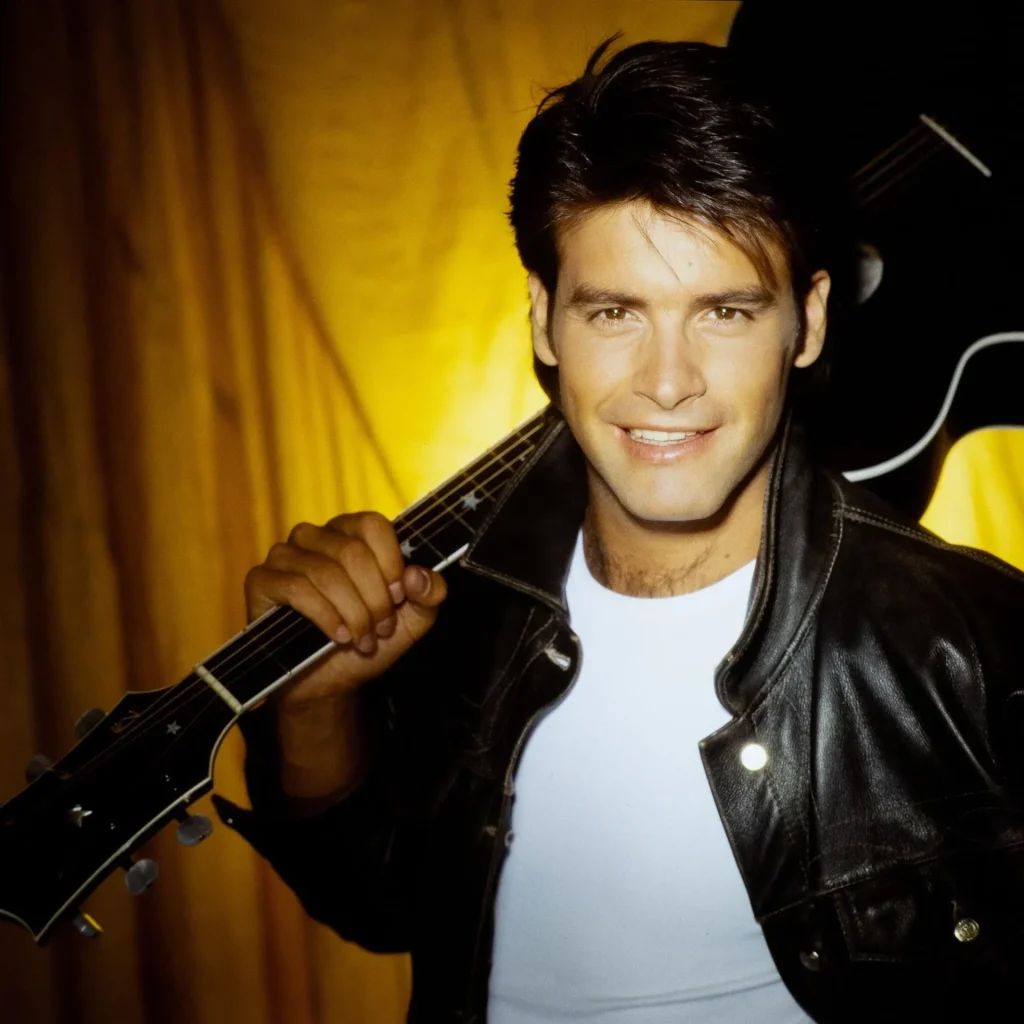 Roch Voisine dans les années 90 - Image de couverture de l'article Roch Voisine Fortune