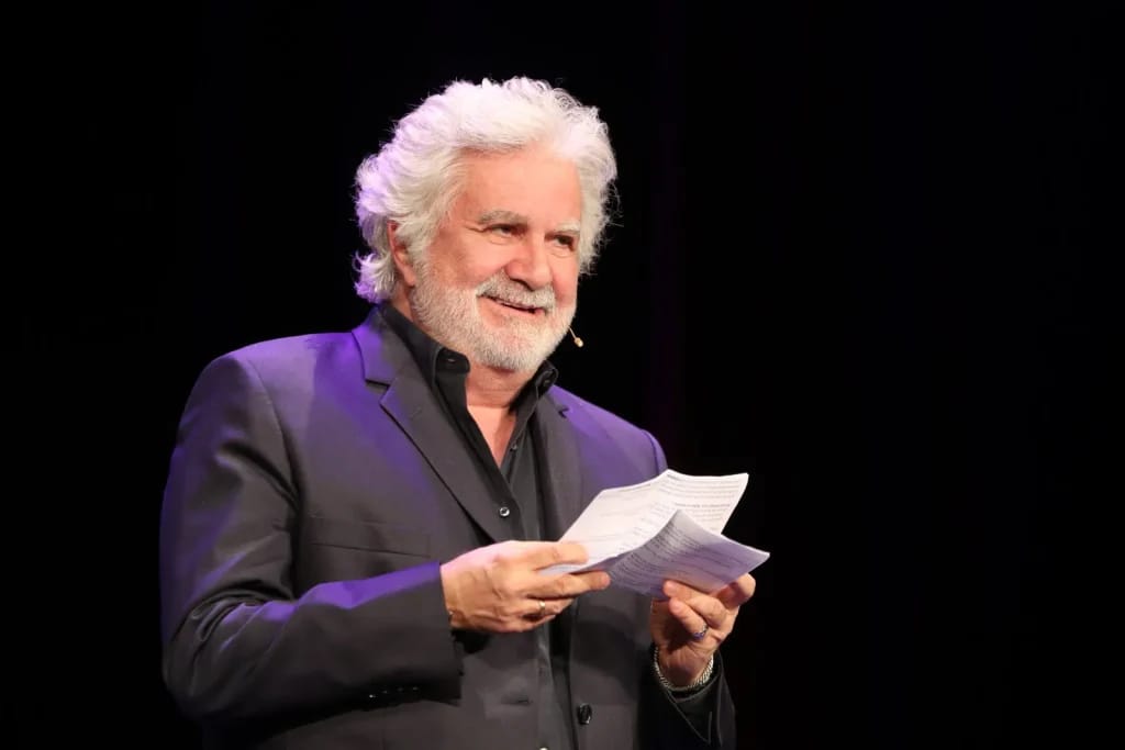 Roland Magdane auf der Bühne - Bild zur Illustration des Artikels Roland Magdane Fortune