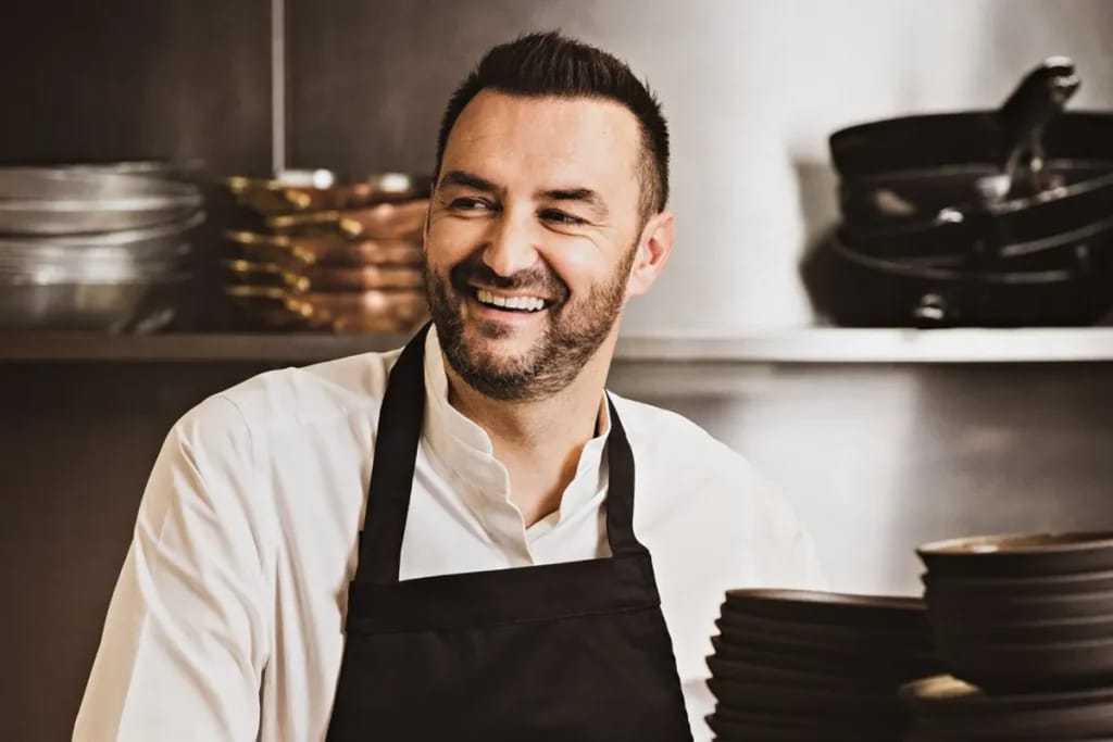 Cyril Lignac - Cover photo for the article Richest Chefs in France