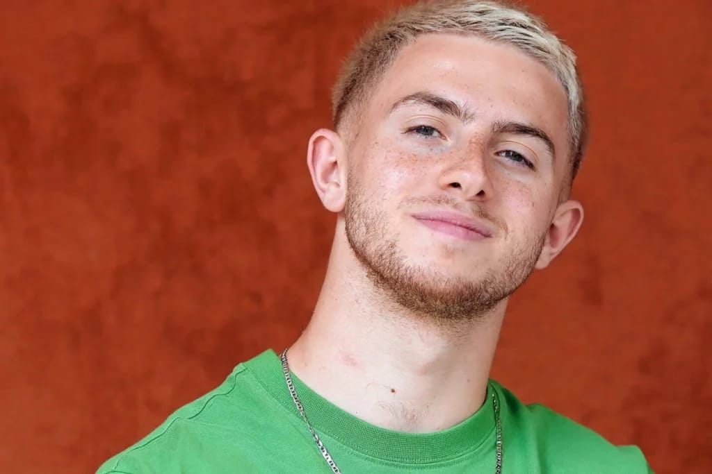 Michou - Image d'illustration de l'article sur les YouTubeurs Les Plus Riches de France