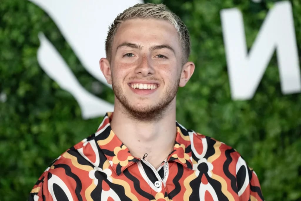 Michou - Illustratiefoto van het artikel Rijkste Streamers van Frankrijk