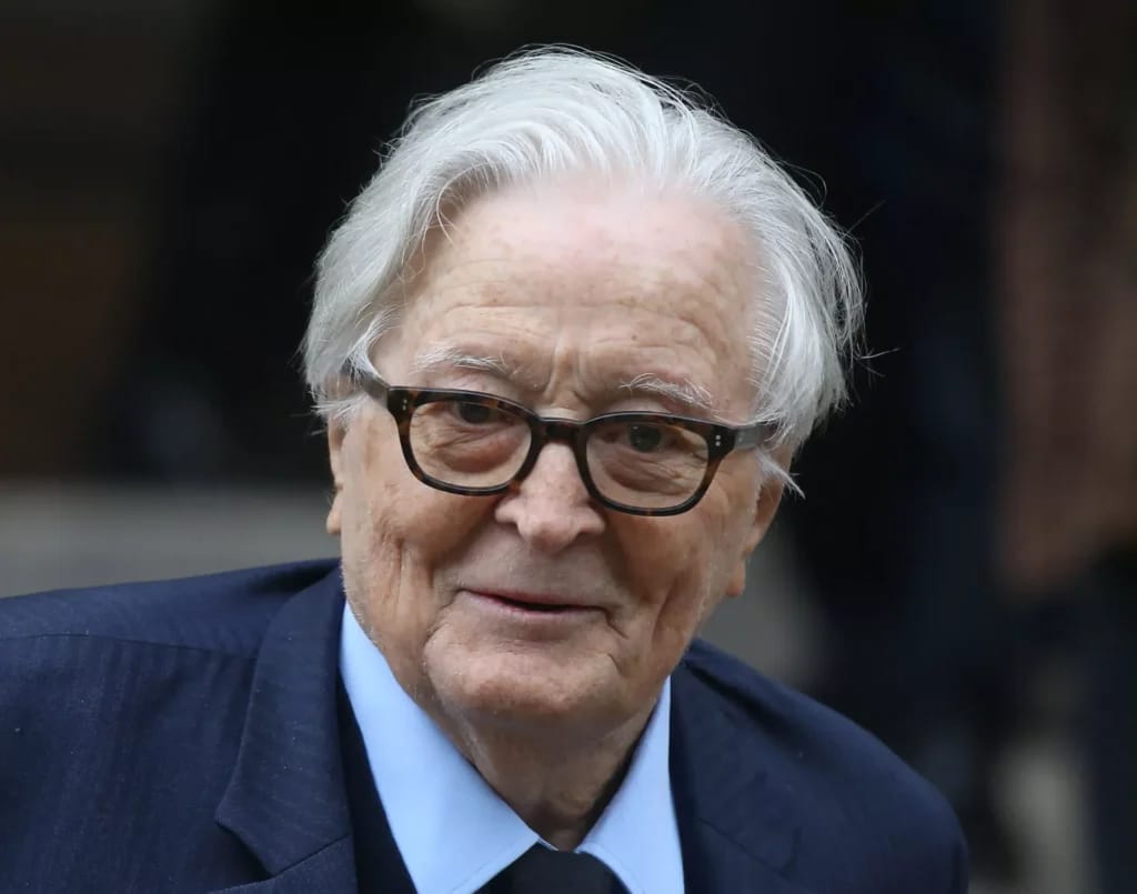 Roland Dumas - illustration photo of Roland Dumas Fortune article