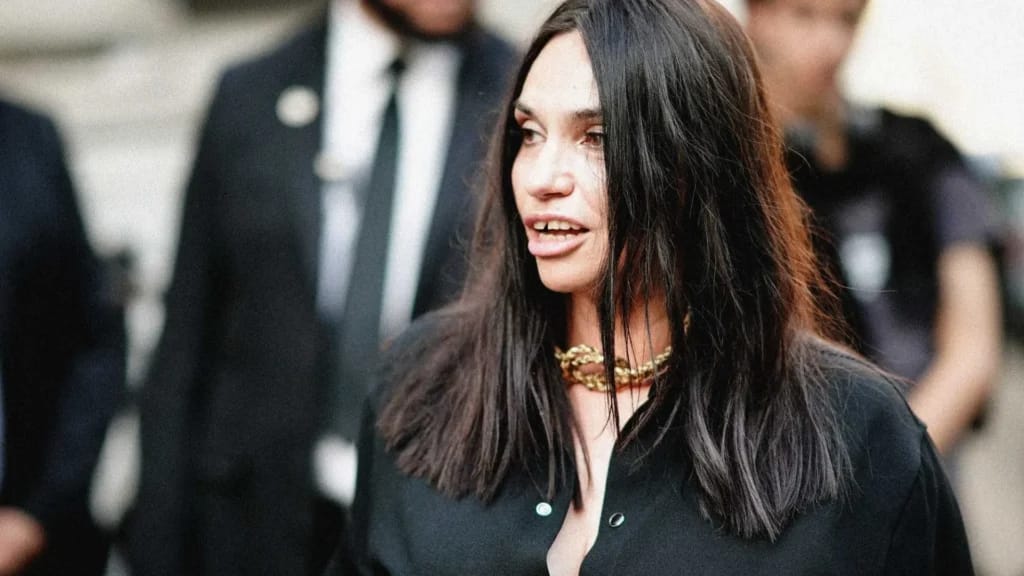 Beatrice Dalle - Article photo Beatrice Dalle Fortune