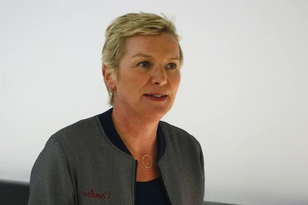 Élise Lucet - Photo illustration of Fortune Élise Lucet article