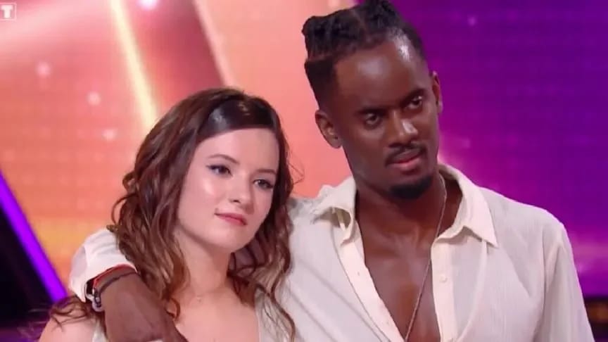 Elsa Bois et Black M dans Danse avec les Stars - Photo d'illustration de l'article Fortune Elsa Bois