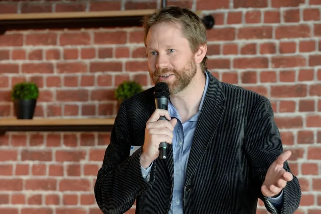 Éric Larchevêque - Article photo Fortune Éric Larchevêque