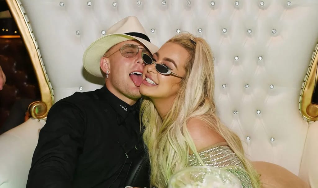 Jake Paul und Tana Mongeau - Illustratives Foto aus dem Artikel Fortune Jake Paul