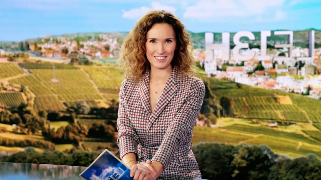 Marie-Sophie Lacarrau in den 13-Uhr-Nachrichten von TF1 - Foto zur Illustration des Artikels Fortune Marie-Sophie Lacarrau