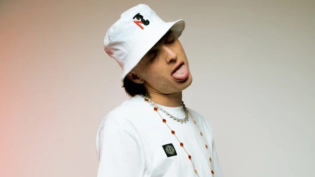 Peso Pluma en 2023 - Photo d'illustration de l'article Peso Pluma Fortune