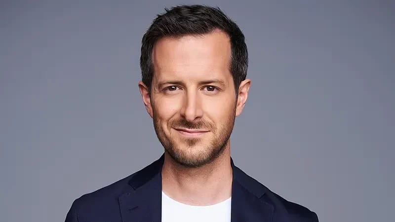 Philippe Vincent Foisy - Illustration photo for the Philippe Vincent Foisy Fortune article