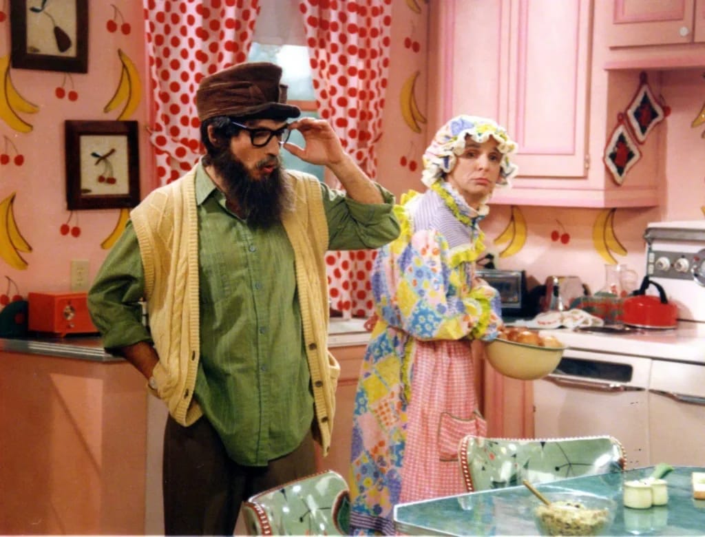 Serge Thériault and Claude Meunier in La Petite Vie - Illustration photo for the article Serge Thériault Net Worth