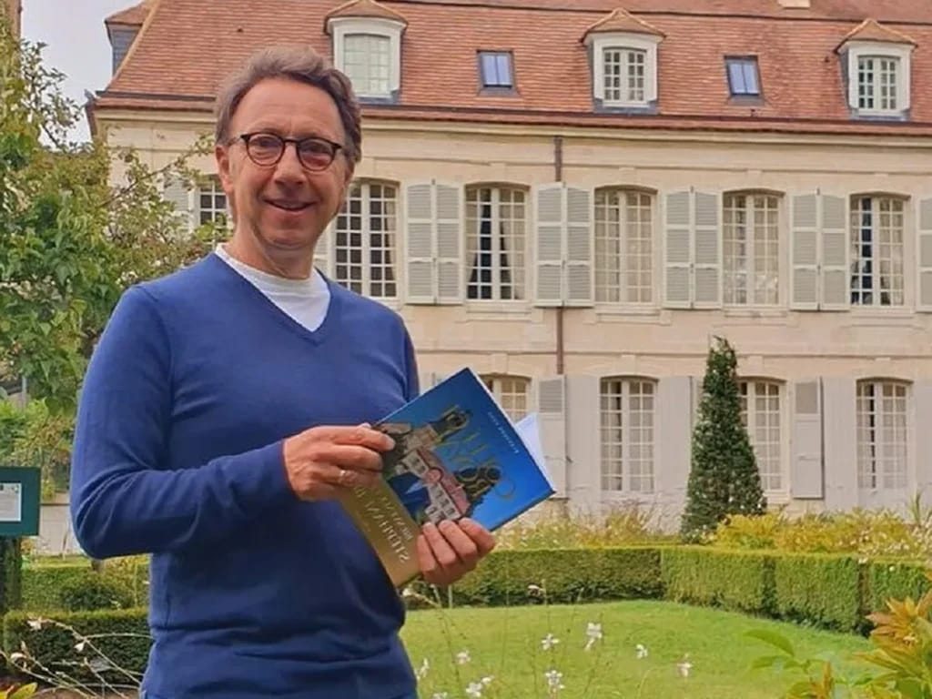 Stéphane Bern - Illustration photo for the article Stéphane Bern Net Worth