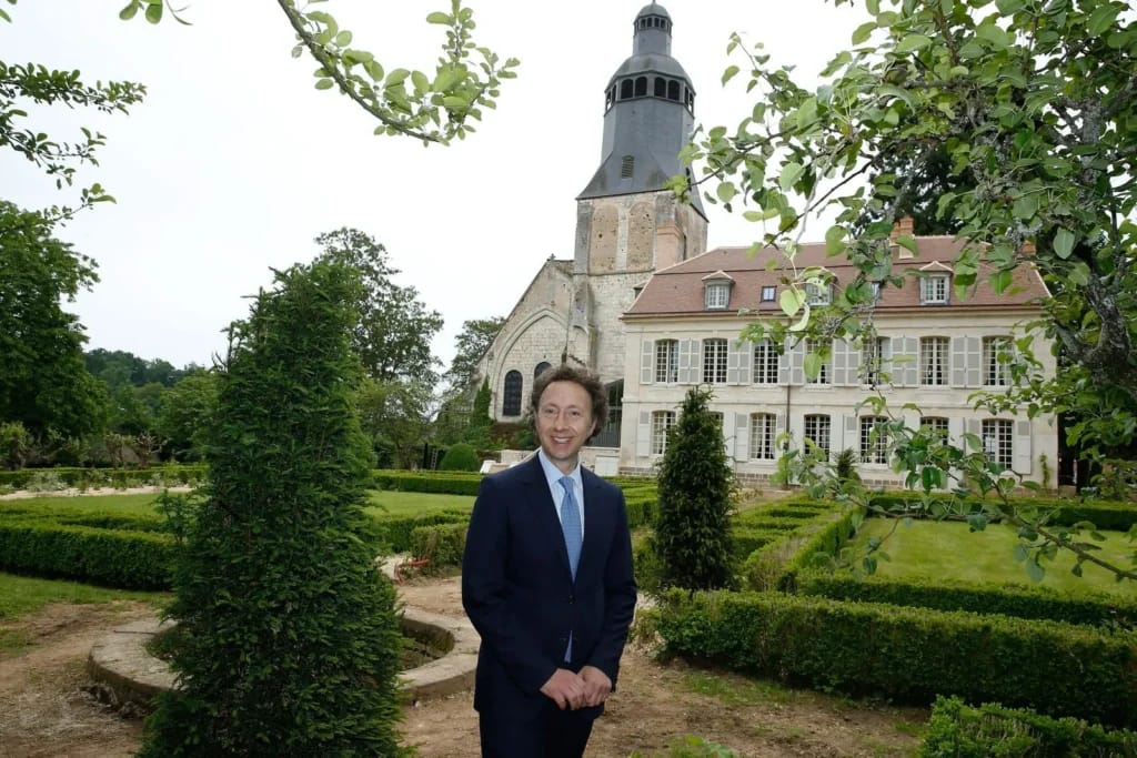 Stéphane Bern - Illustration photo for the article Stéphane Bern Net Worth