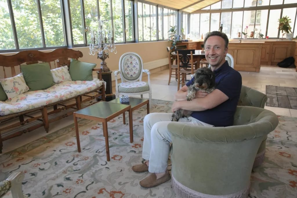 Stéphane Bern - Illustration photo for the article Stéphane Bern Net Worth