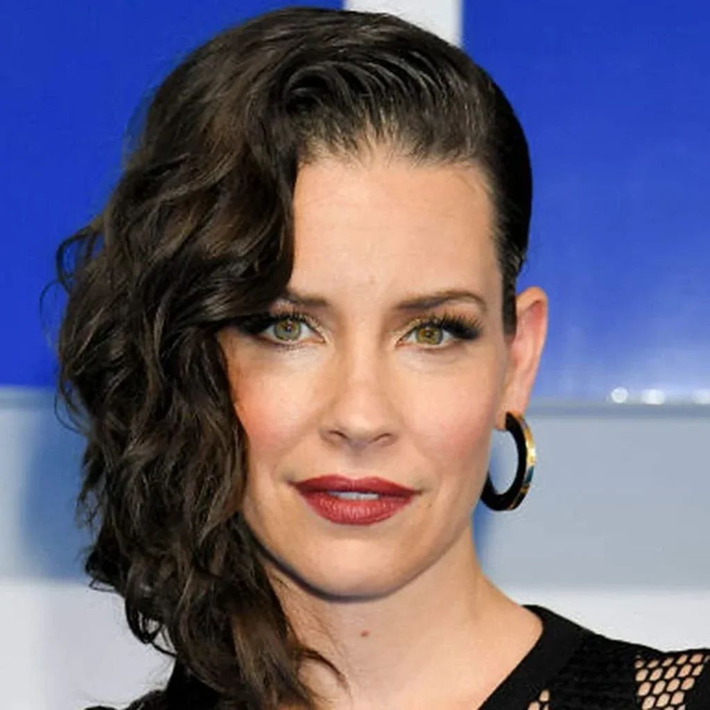 Evangeline Lilly - Illustrationsfoto des Artikels Vermögen Evangeline Lilly