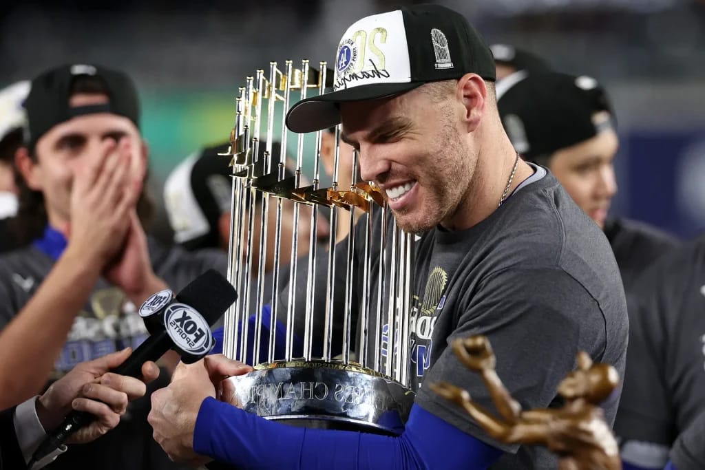 Freddie Freeman - Illustrationsfoto des Artikels Vermögen Freddie Freeman