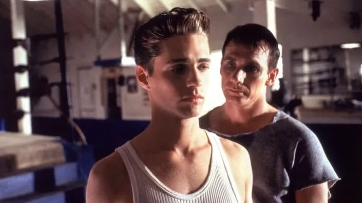 Jason Priestleyk dans Calendar Girl - Photo d'illustration de l'article Fortune Jason Priestley