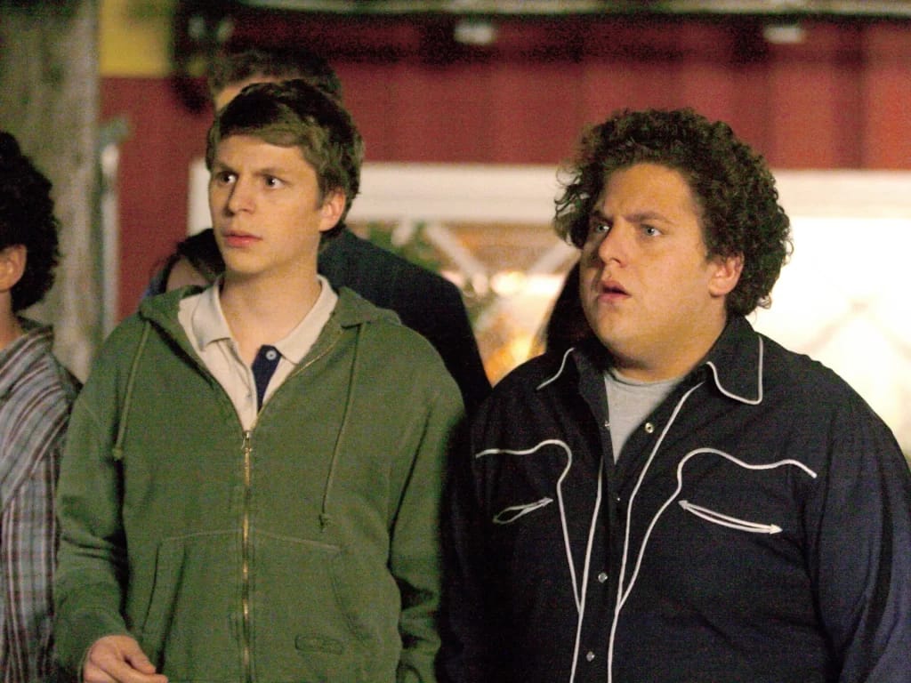 Michael Cera in Superbad - Illustrationsfoto des Artikels Vermögen Michael Cera