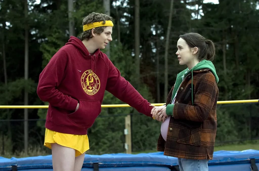 Michael Cera und Elliot Page in Juno - Illustrationsfoto des Artikels Vermögen Michael Cera